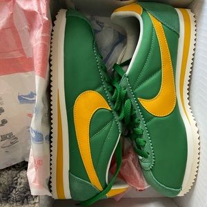 Women’s Nike classic Cortez premium